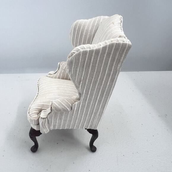 Vintage Bespaq Dollhouse Miniature Victorian Wing Chair Ball & Claw Feet 1:12 - Picture 4 of 6